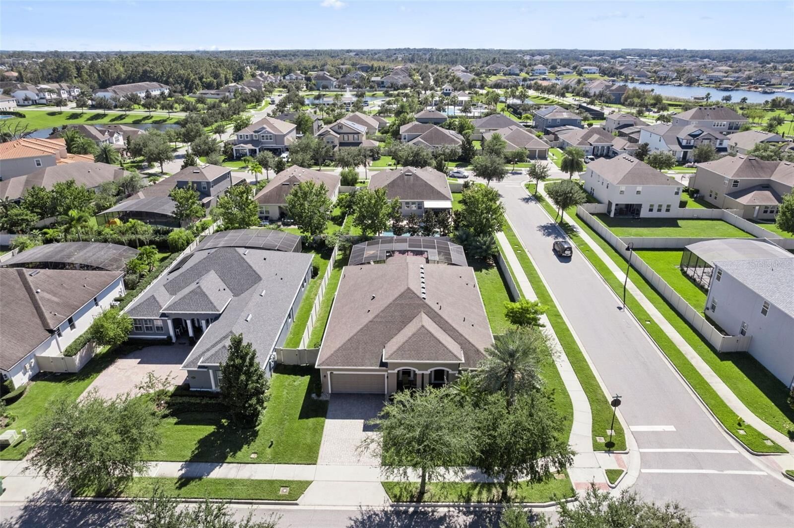 Property Photo:  15976 Citrus Knoll Drive  FL 34787 