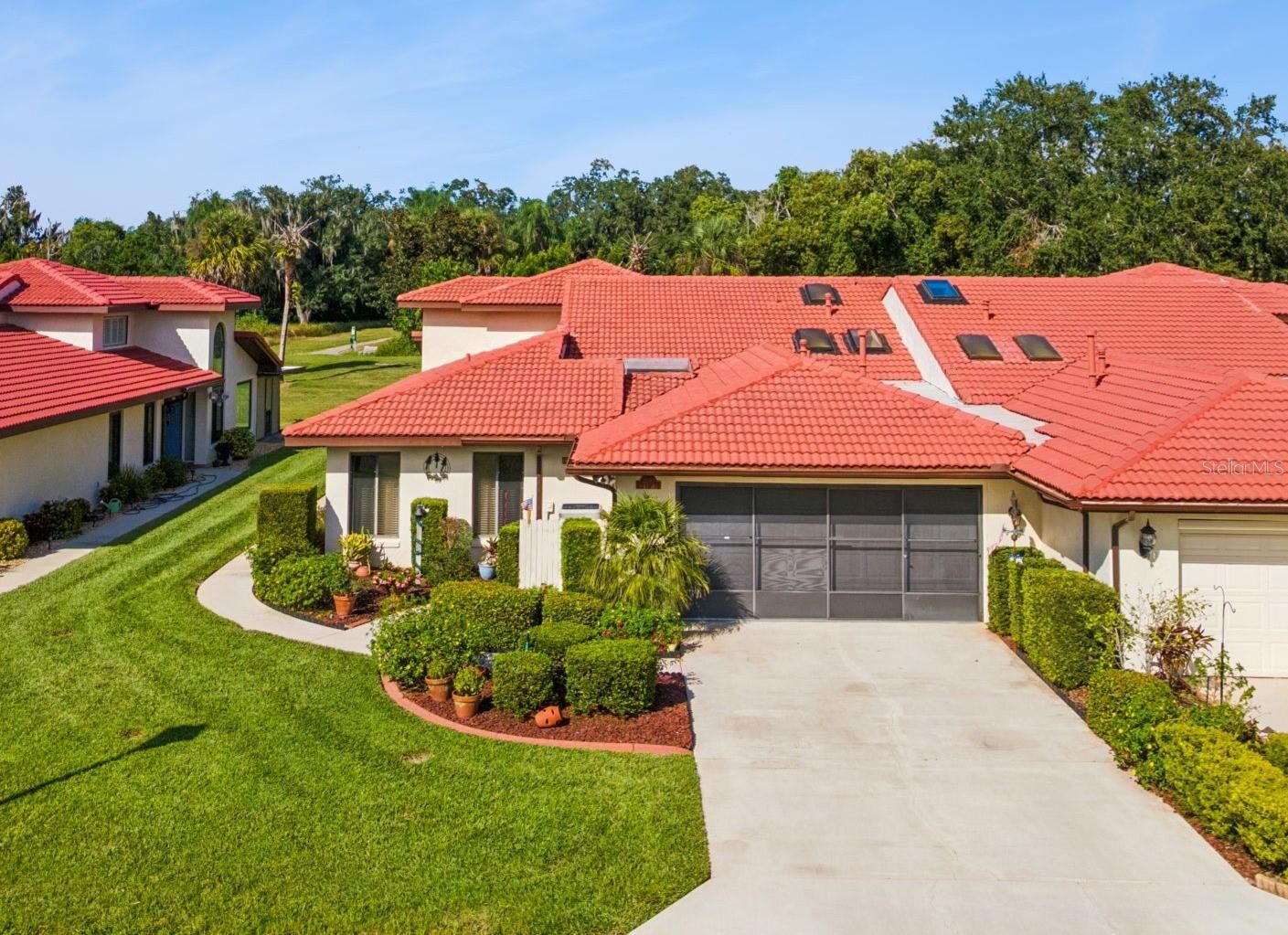 Property Photo:  2697 Clubhouse Drive  FL 33898 