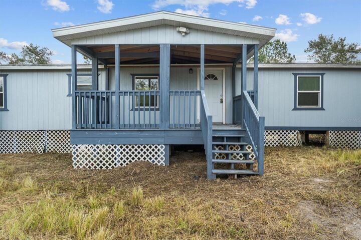 Property Photo: 11441 Ko Drive FL 33809