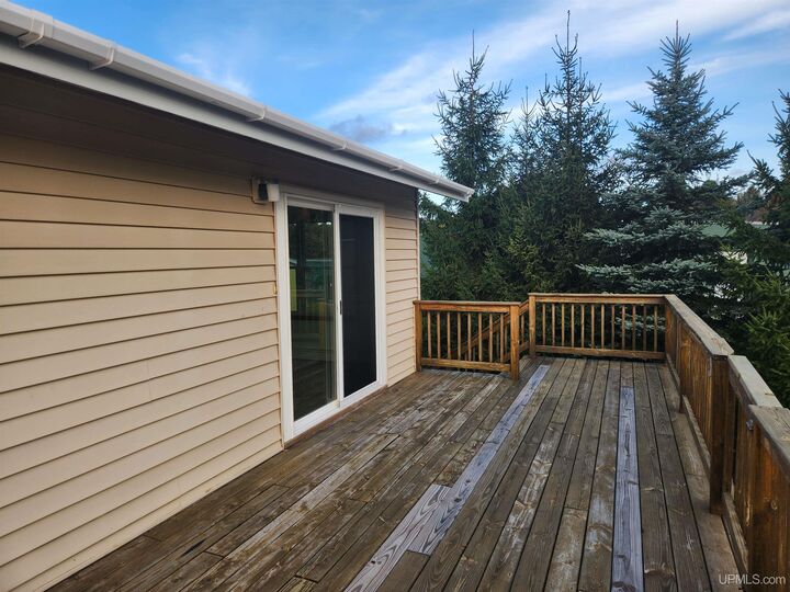 Property Photo: 1627 Anthony Street MI 49930