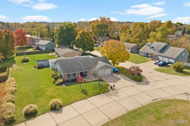 Property Photo:  89 Fox Run Road  IL 62234 