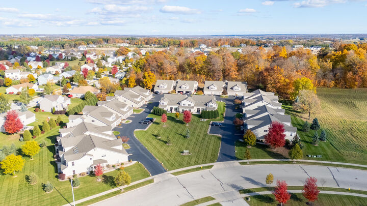 Property Photo: 572 Cedar Bluffs Way WI 53086