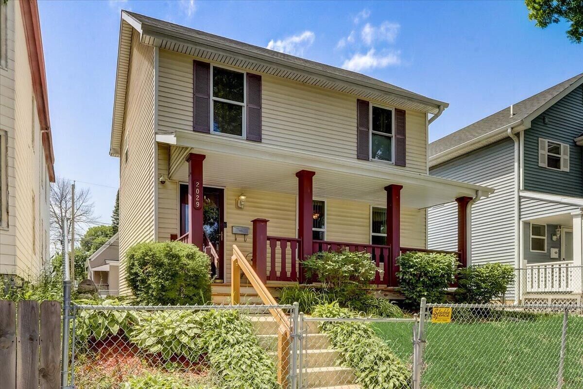Property Photo: 2029 N 28th St WI 53208