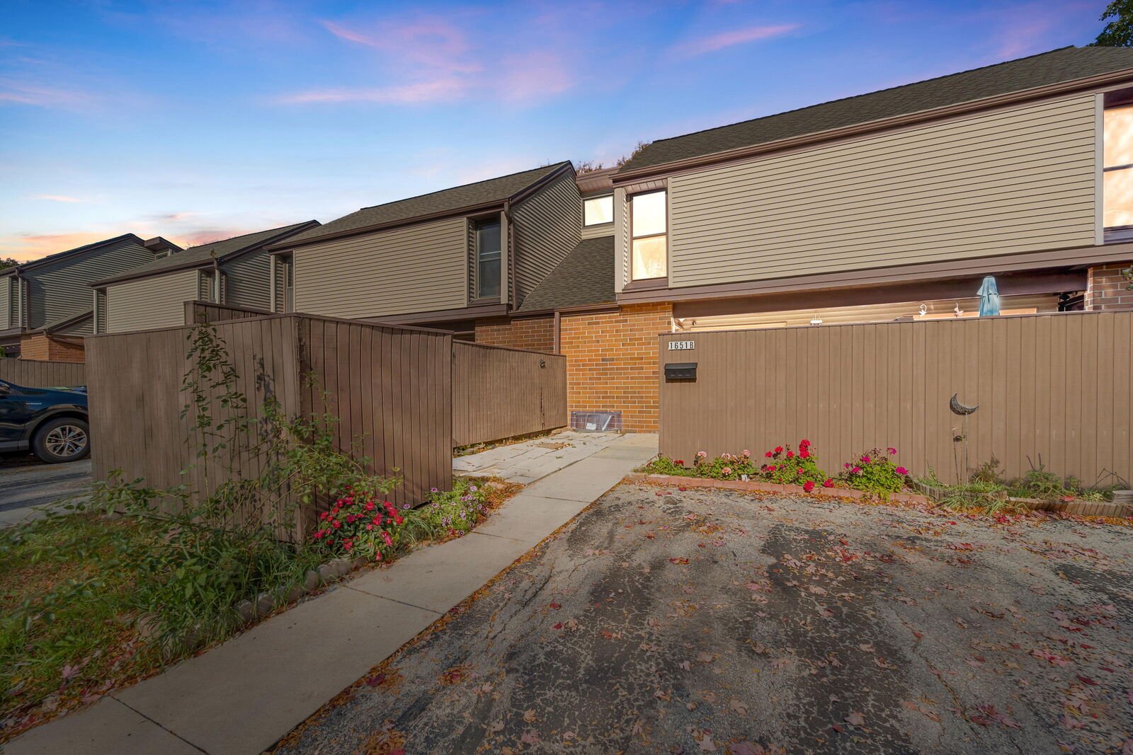 Property Photo:  1651 W Edgerton Ave B  WI 53211 