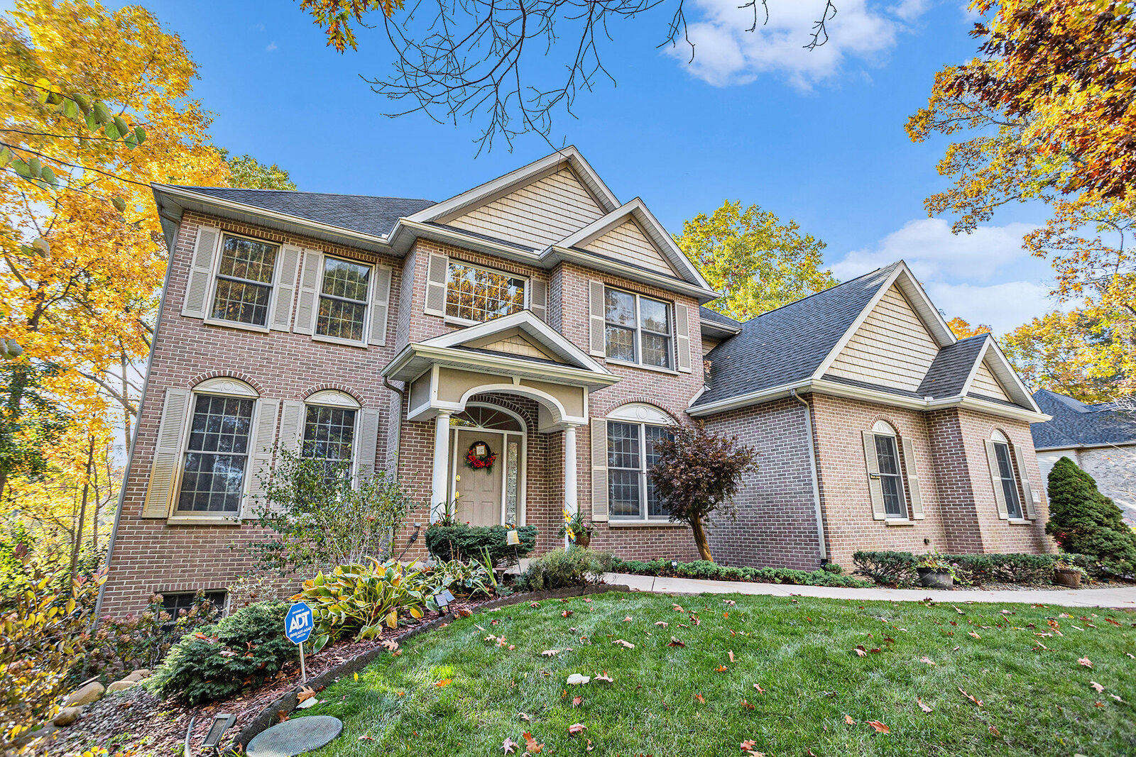 Property Photo:  4001 Broken Ridge Circle  MI 49053 