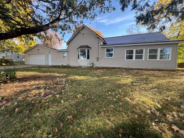 412 N Darling Avenue  Fremont MI 49412 photo