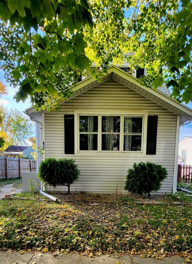 Property Photo: 761 N 8th Avenue IL 60901