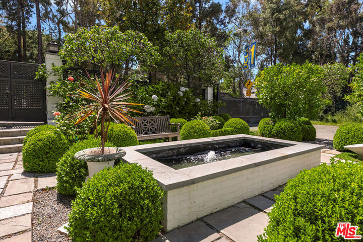 Property Photo: 320 Hilgard Avenue CA 90024