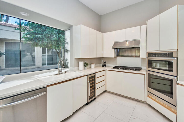 Property Photo:  44980 Olympic Court  CA 92210 