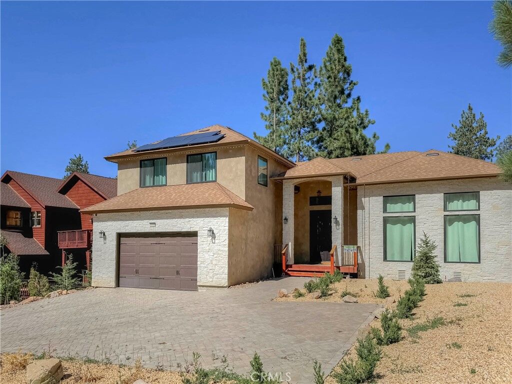 Property Photo: 1224 Wolf Creek Court CA 92315