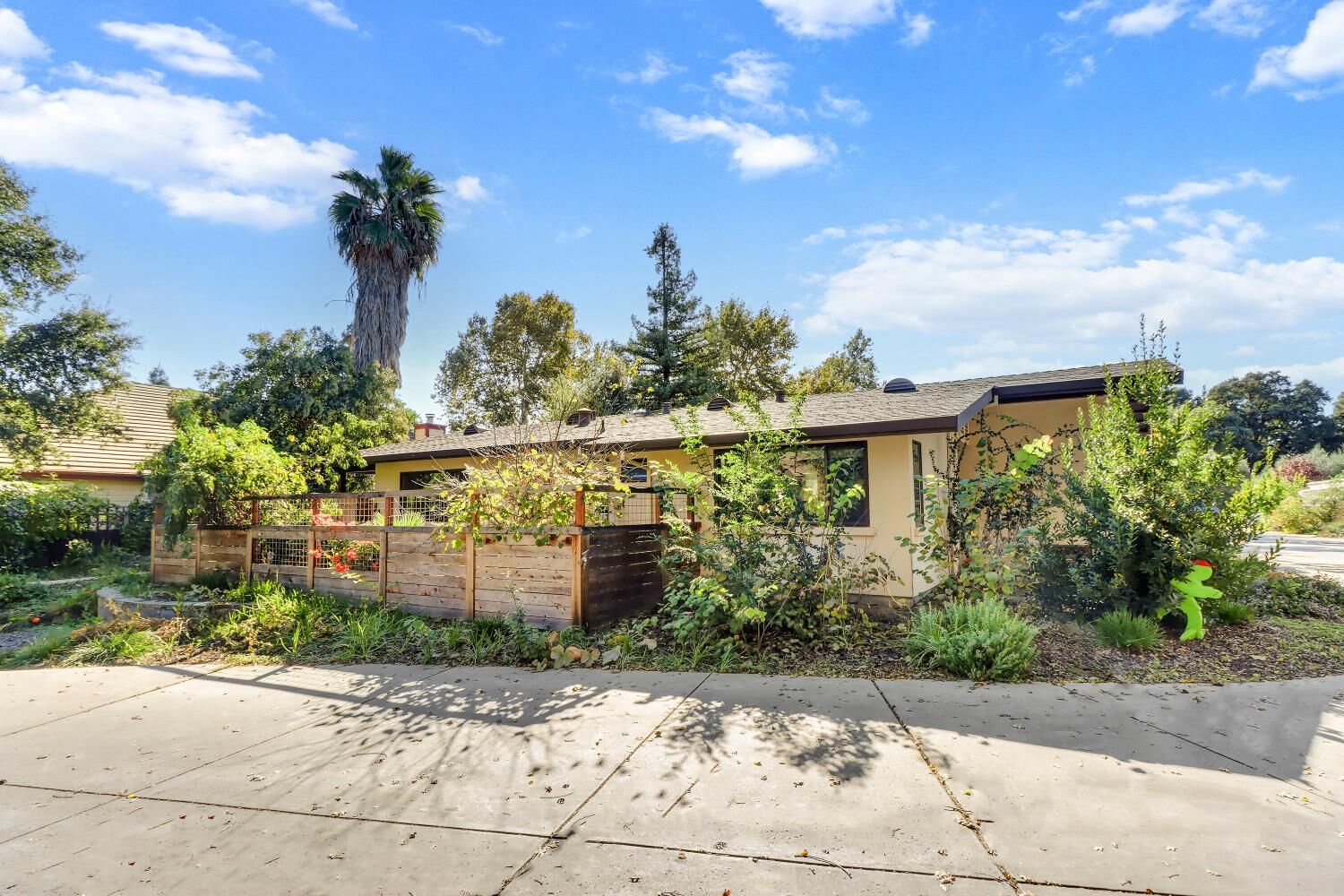 Property Photo: 4100 Hackberry Place CA 95618