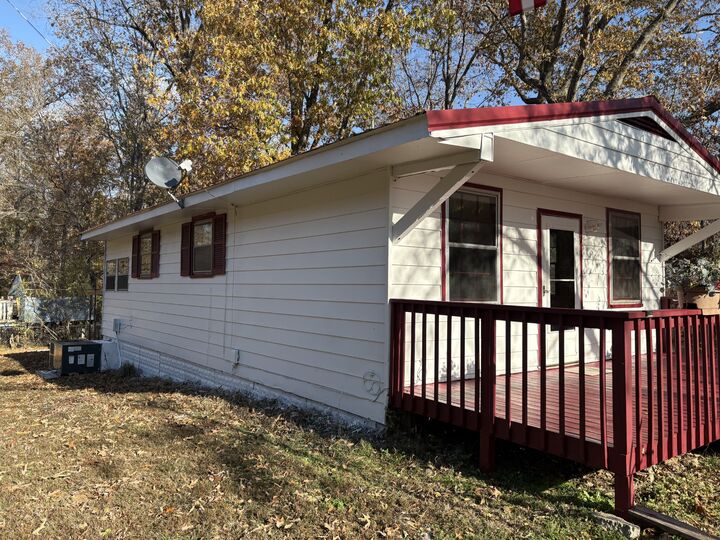 Property Photo: 599 Hickman Shores Rd TN 37058
