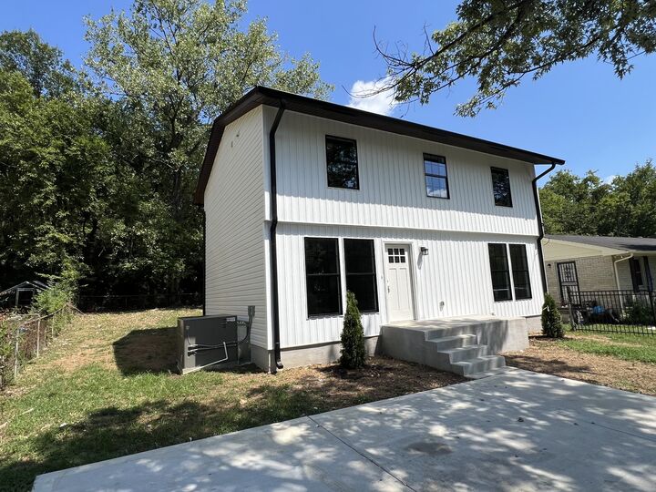 Property Photo:  2629 Old Matthews Rd  TN 37207