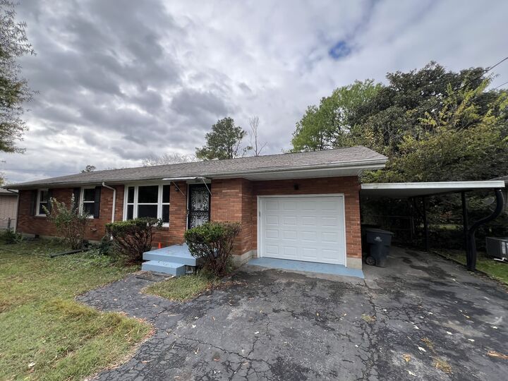 Property Photo: 3061 Richmond Hill Dr TN 37207