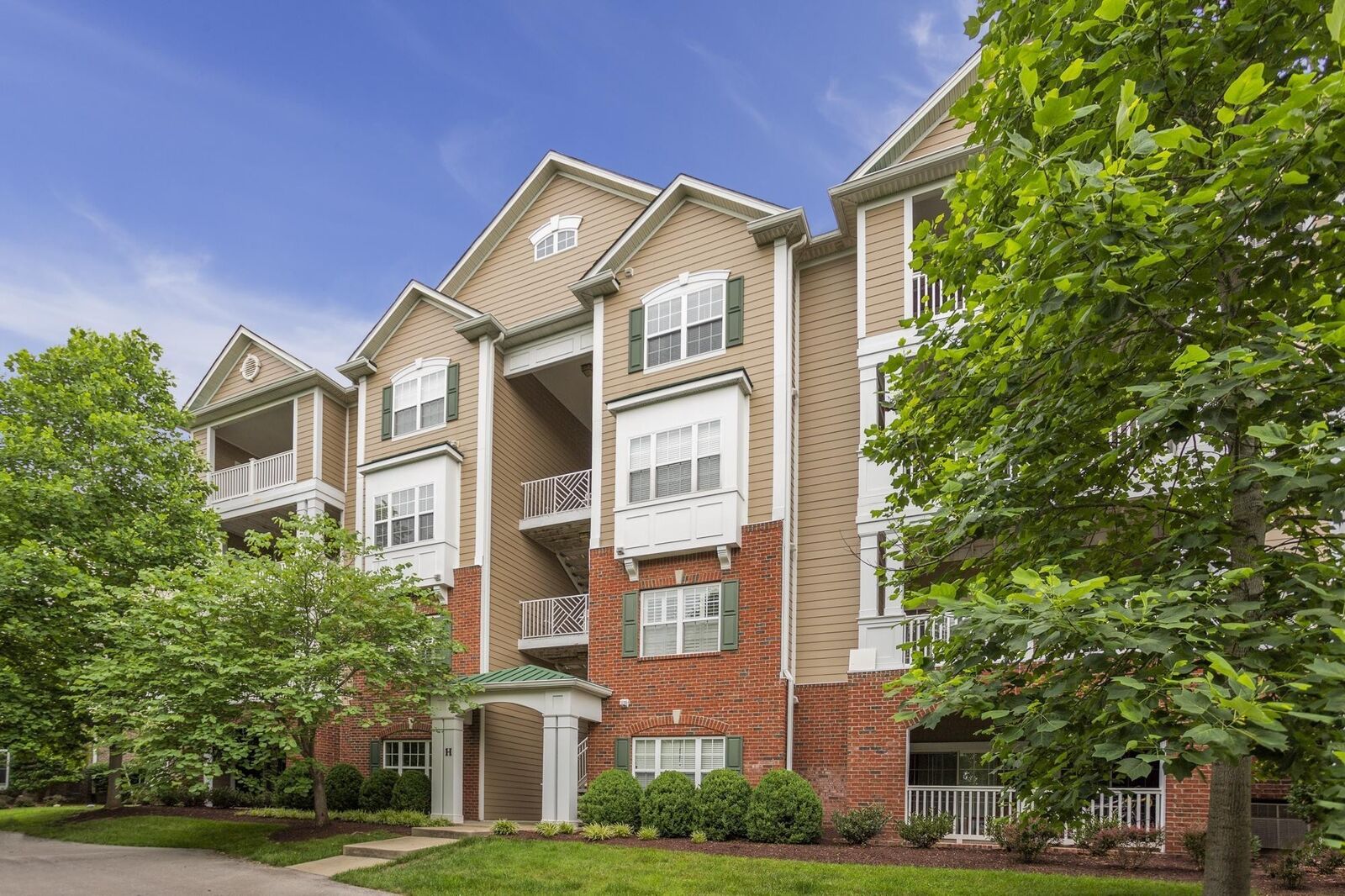 Property Photo: 8441 Callabee Way H2 TN 37013