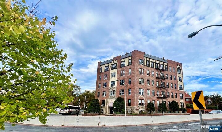Property Photo:  7435 Jfk Blvd E 34  NJ 07047 