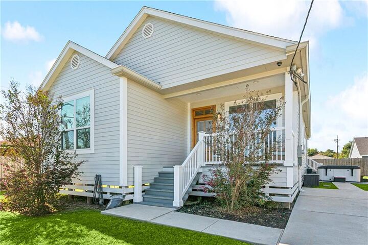 5700 Peoples Avenue  New Orleans LA 70122 photo