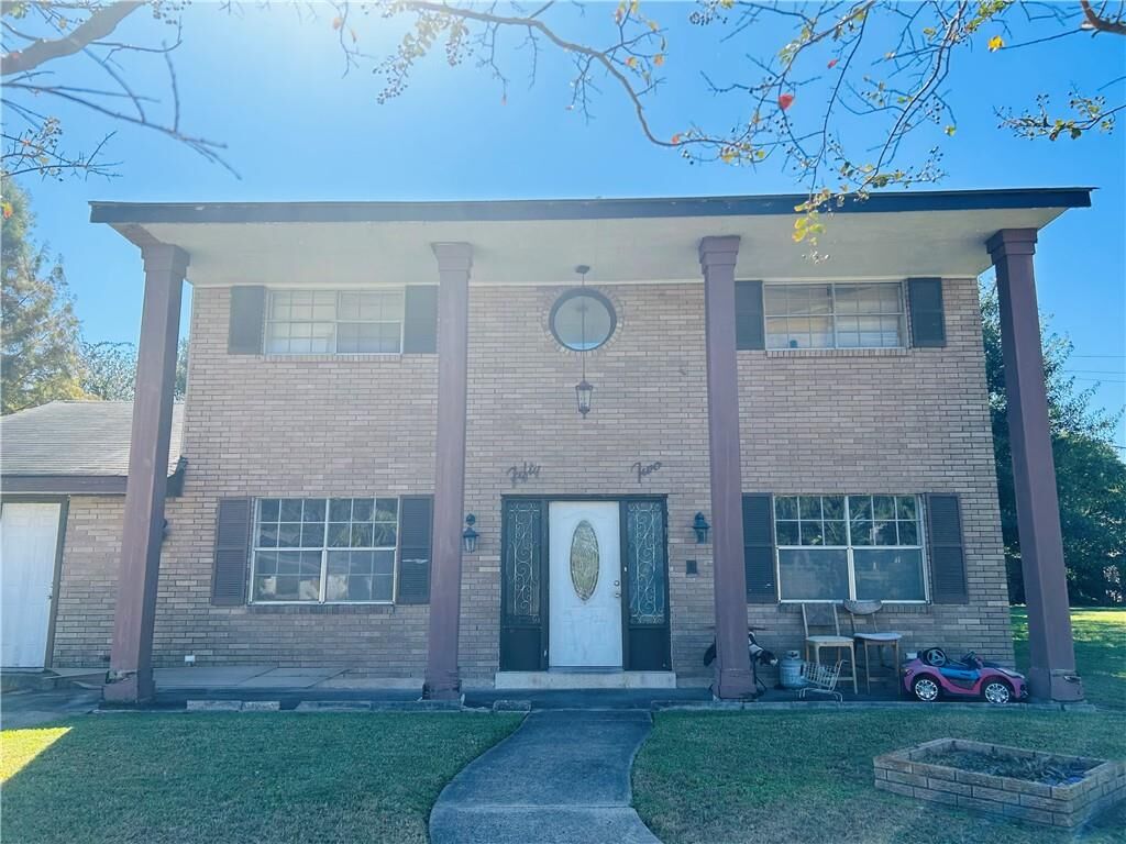 Property Photo: 52 Carolyn Court LA 70032