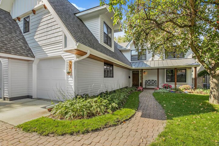 Property Photo:  707 Riverside Drive SE  MN 56304 