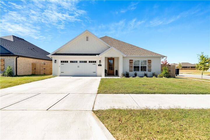 Property Photo: 213 S Maroon Drive AR 72704