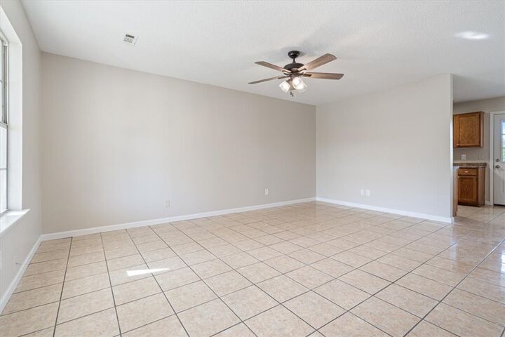 Property Photo: 709 E Mimosa Place AR 72756