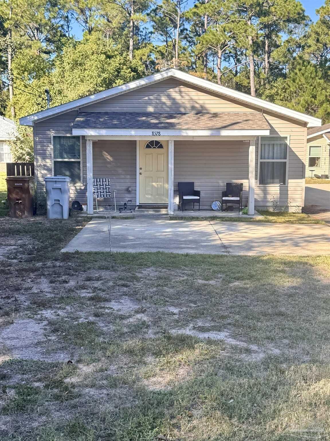 Property Photo: 8528 Laredo St FL 32566