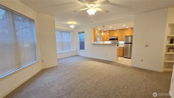 Property Photo:  4315  Issaquah Pine Lake Road SE 1004  WA 98075 