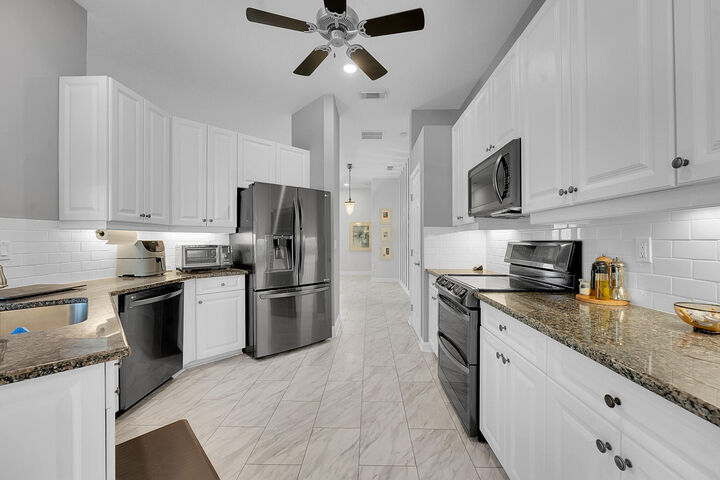 Property Photo: 715 SW Munjack Circle FL 34986