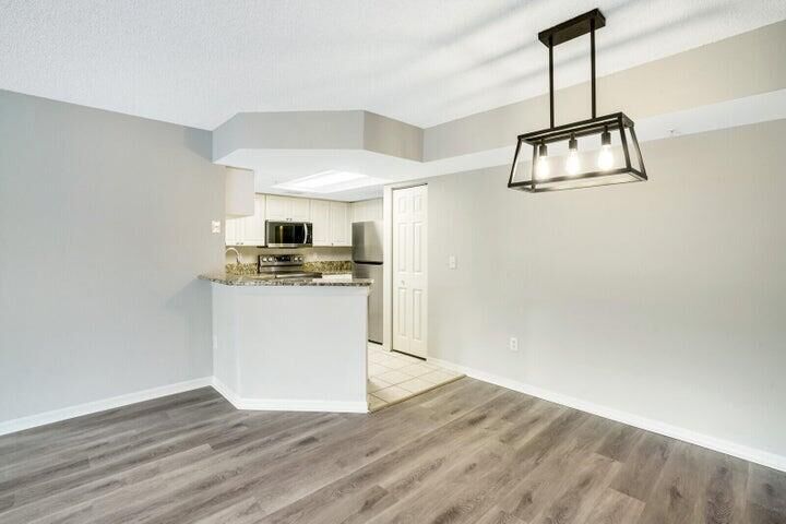 Property Photo: 1700 Crestwood Court S 1702 FL 33411