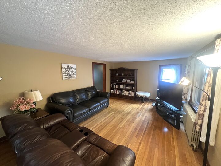 Property Photo:  18 Sunset Trail  CT 06001 