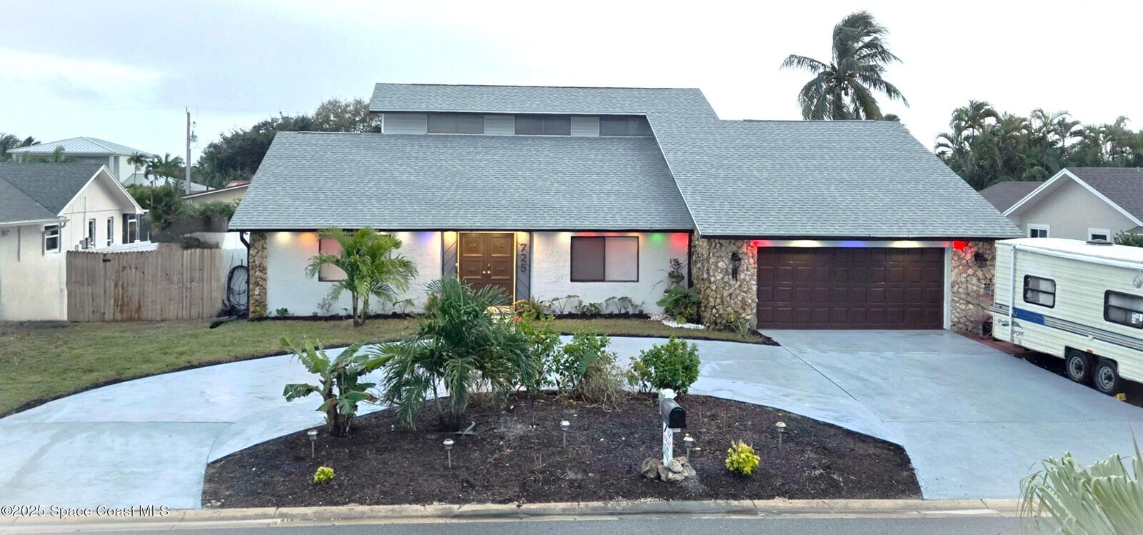 Property Photo:  725 Puesta Del Sol Plaza  FL 32903 