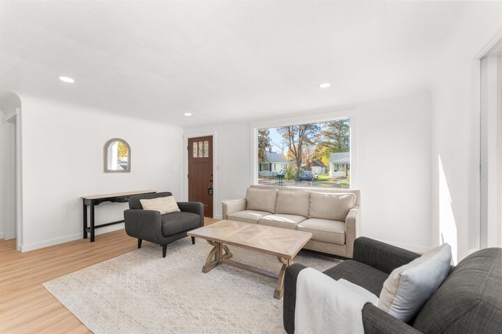 Property Photo:  4128 N Martin St  WA 99207 