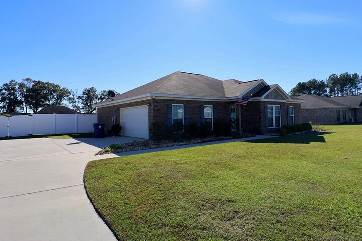 Property Photo:  299 Firefly  AL 36301 