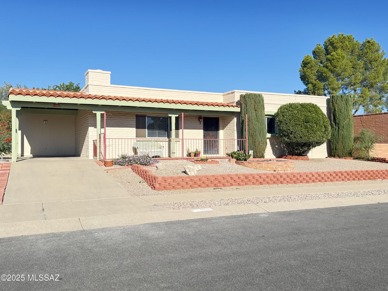 Property Photo:  1442 S San Carla  AZ 85614 