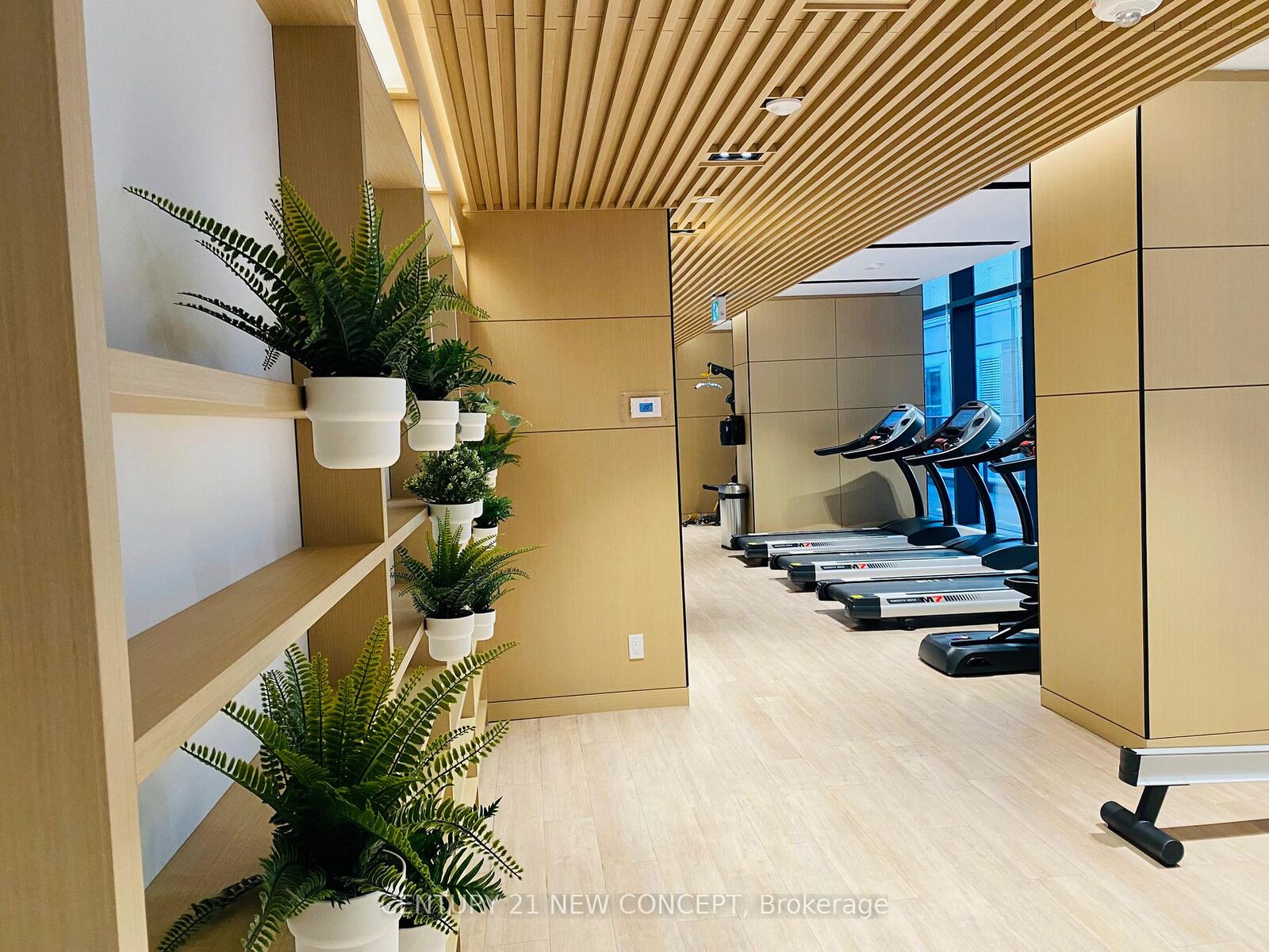 Photo de la propriété: 38 Widmer Street 2810 ON M5V 2E7