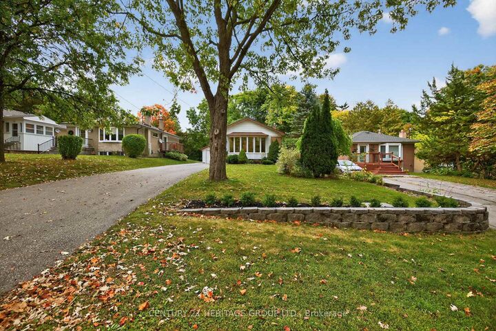 Property Photo:  49 Bayview Parkway  ON L3Y 3W2 