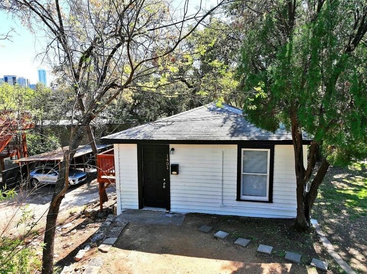 Property Photo:  1401 Windsor Road  TX 78703 