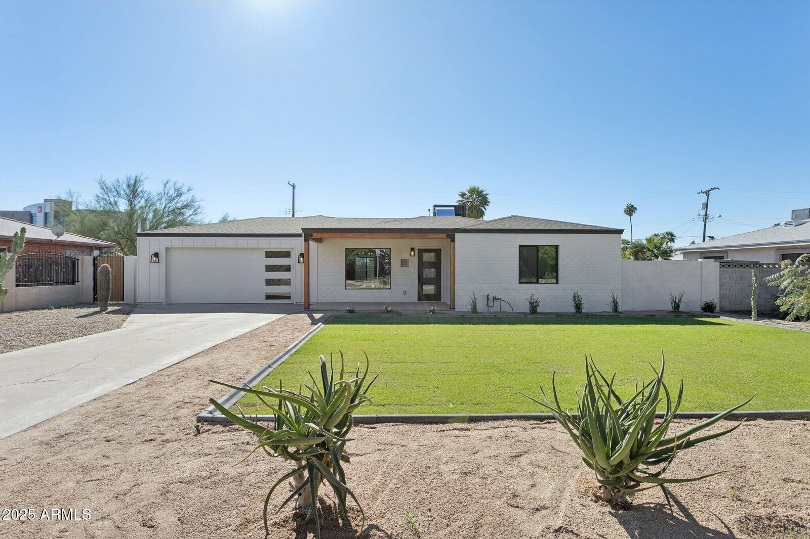 Property Photo:  1707 E Pinchot Avenue  AZ 85016 