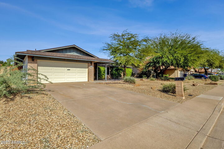Property Photo:  1704 E Bell De Mar Drive  AZ 85283 