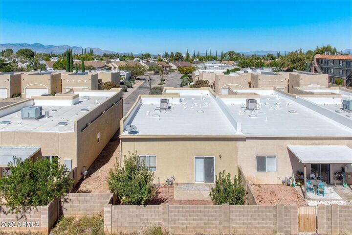 Property Photo:  390 Robin Court  AZ 85635 