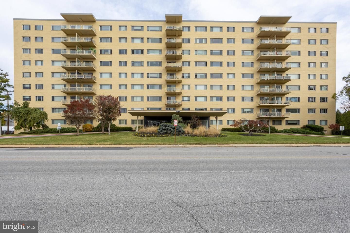Property Photo: 7121 Park Heights Avenue 501 MD 21215