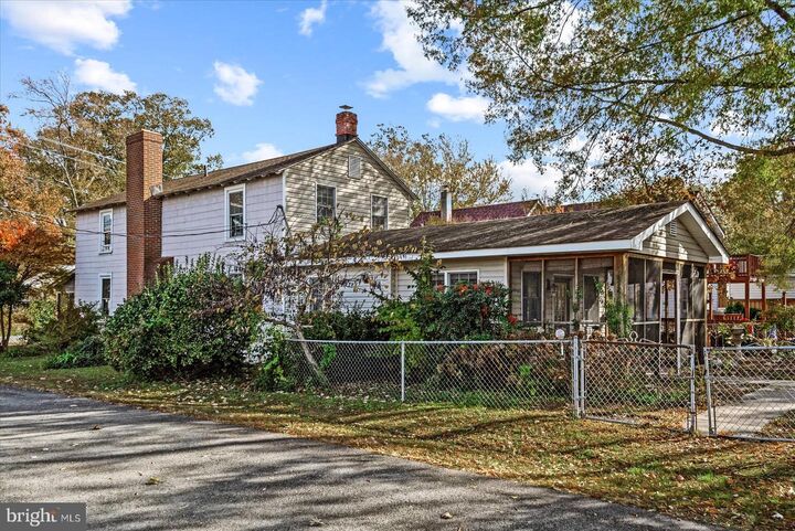 Property Photo: 301 Bancroft Avenue VA 22443