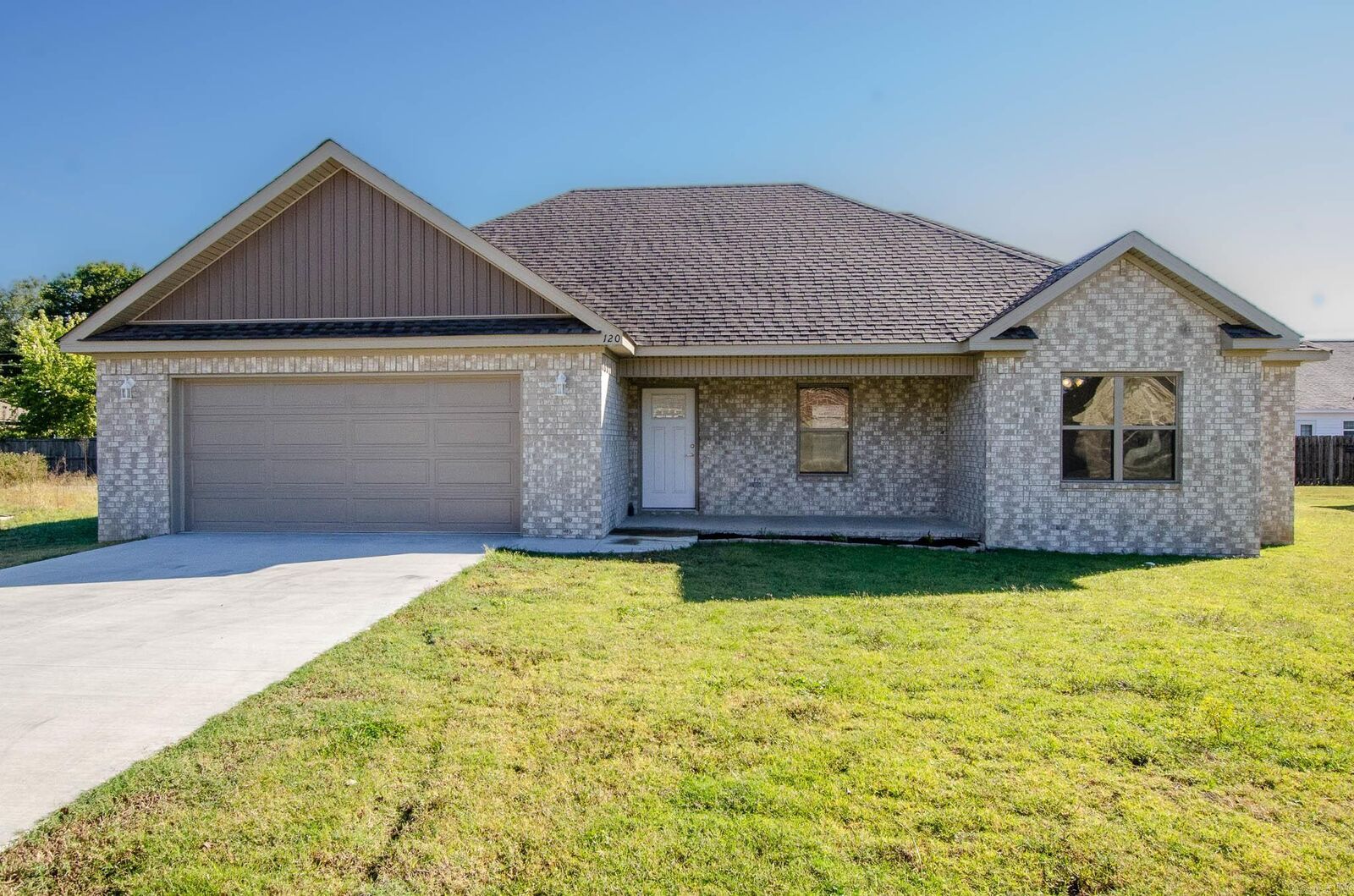 Property Photo:  120 Pecan Street  AR 72437 