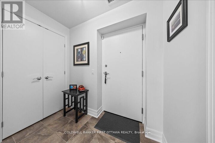 Property Photo: 75 Cleary Avenue 1202 ON K2A 1R8