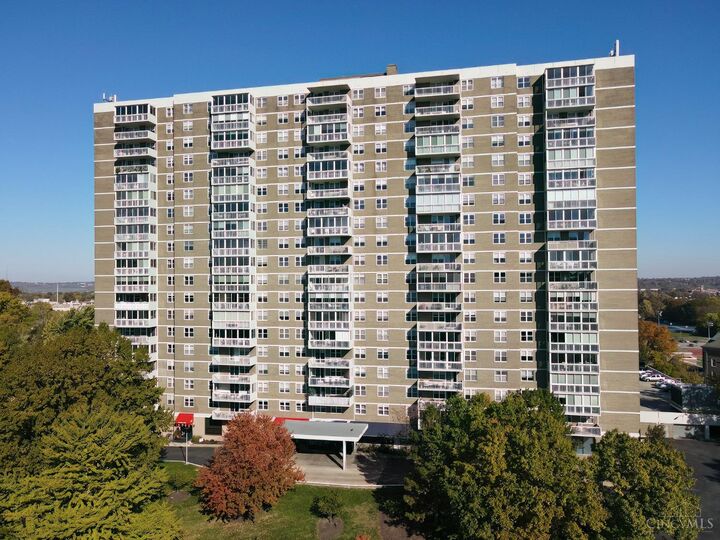 2444 Madison Road  Cincinnati OH 45208 photo