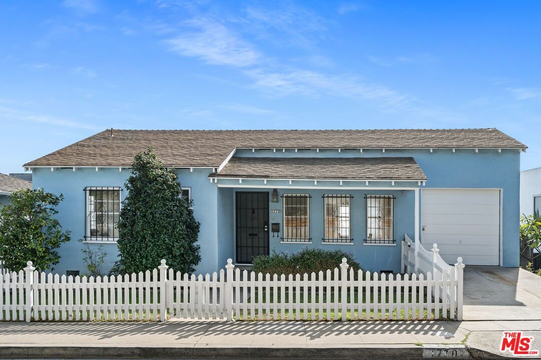Property Photo: 1770 Bryn Mawr Ave CA 90405