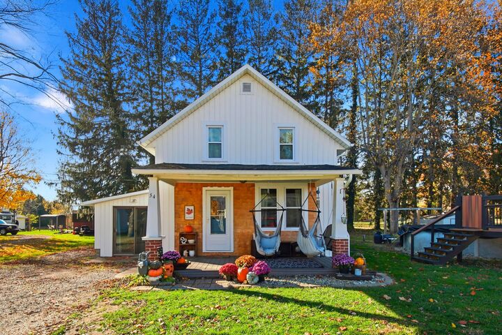 Property Photo:  54 Priest NE Lane  OH 43055 