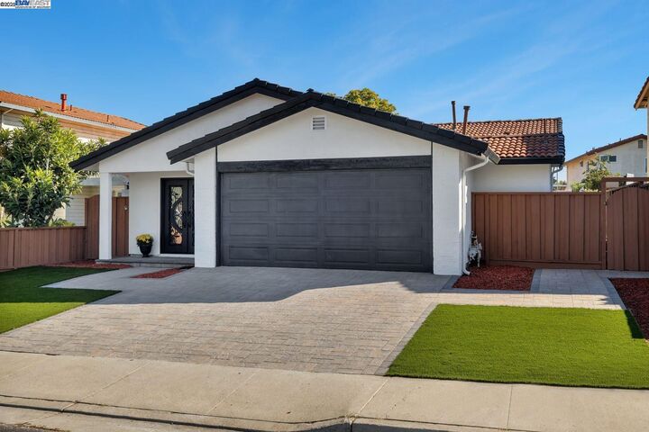 Property Photo: 2834 White Acres Dr CA 95148