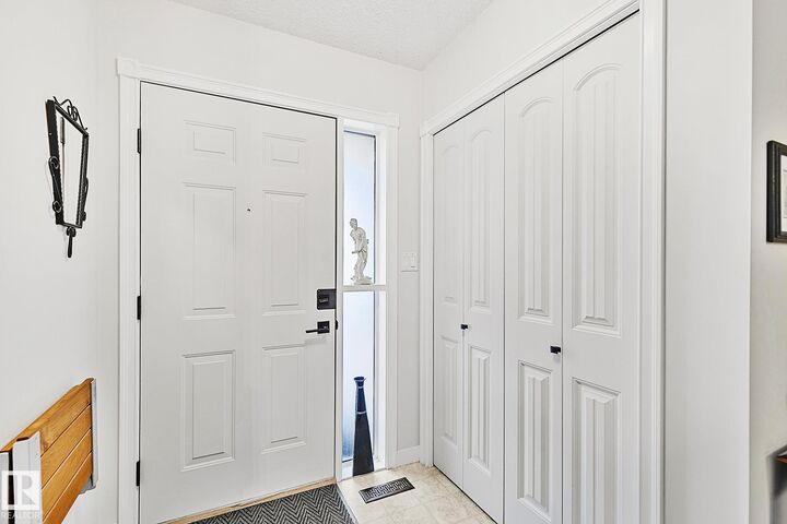 Property Photo:  9704 165 Street NW 32  AB T5P 4W4 