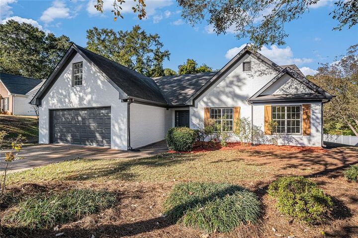 Property Photo: 1861 Crowell Road SW GA 30094